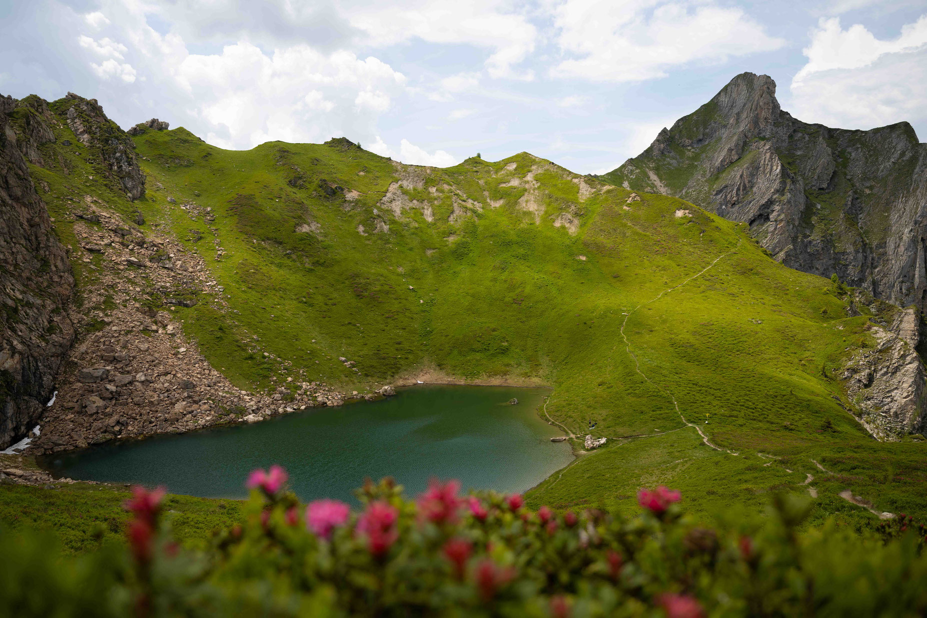 One of our favourite hikes leads to Schuhflickersee and onwards to the Schuhflicker summit. Whether you visit at sunrise or sunset, the panoramic views across the Grossarl and Gastein valleys are unforgettable.