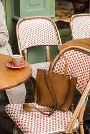 maroquinerie petit sac cabas cuir noir lisere jaune fait main paris sellier atelier la colombe made in france