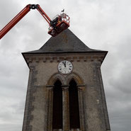 Reparation et demoussage sur le cloché de l'eglise de Mareuil par l'entreprise Tempérault Bruno à Rouillac (16)