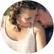 photo-shooting-couple-extérieur-plage-originales-photographe-martigues-aix-marseille-13-