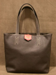 ZAO オーストリッチ ボーダーフリルバッグ ミンク JRA ZAO オーストリッチ ボーダーフリルバッグ ミンク JRA V11816