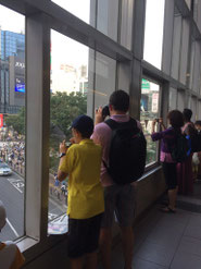 撮影する人もよくみかける　