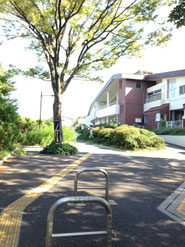 多摩市の個別塾　都立受験　トレッペ　復習　やり直し　永山駅　ひよこがトレードマーク　永山駅から徒歩１０　諏訪第一公園