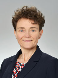 Tatjana Parmakovic ist Inhaberin der pt ehealth GmbH und verfügt über ein Medizinstudium und Ausbildung als technische Assistentin Radiologie sowie einen IT Abschluss. Die Partnerin für Ihre digitale Umsetzung bei Prozessen in Ihrem Krankenhaus.
