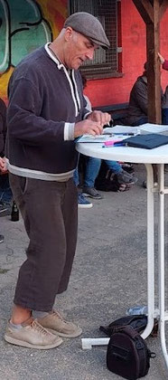 Edgar, Spielleiter des Löwensommers, hat mit Ideen und Initiative die Veranstaltung wesentlich geprägt. Seiner Tatkraft ist es zu danken, dass sie pünktlich im Frühjahr startete, und bis zum letzten Tag reibungslos verlief. 