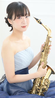 サックス科講師青山咲
