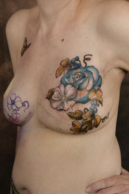 Sœurs d’Encre tatoueuses Rose Tattoo tatouage cancer du sein 13