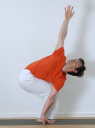 Parivritta Utkatasana