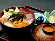 海鮮丼