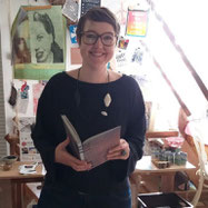 Sandra Faby in der Druckwerkstatt Craftschöpferey.