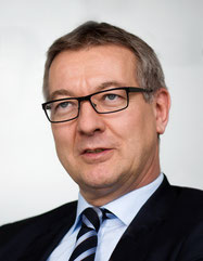 Günter Hörcher, Leiter des Arbeitskreises Normungsroadmap und Leiter der Forschungsstrategie des Fraunhofer IPA