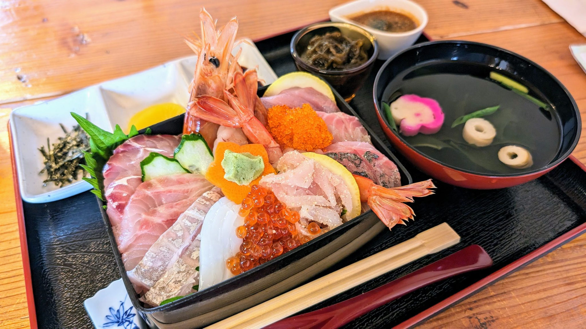芥屋の海鮮丼を提供するお店