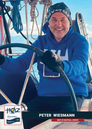 Peter Wiesmann, erfahrener Skipper im HOZ Hochseezentrum, bereit für praxisorientierte Ausbildung und anspruchsvolle Hochseetörns.