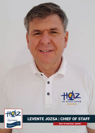 Levente Jozsa, Chief of Staff im HOZ Hochseezentrum, koordiniert professionell nautische Ausbildungsprogramme und Abläufe.