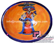 <img src="Ovalín Tenático Ovalado Catrina 0106.jpg" alt=" Ovalín Temático Ovalado decorado mexicano Catrina 0106 pintado a mano para sobre Poner hecho en México 100% a mano" />