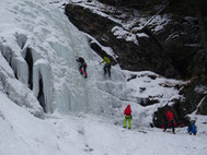 Eisklettern mit Bergführer, Eiskletterkurs, ice climbing with mountainguide, Lungau, Murtal, Maltatal, Rauris, Kolm Saigurn, Gastein, Mordor, Supervisor, guided ice climbing course, certified mountainguide, Salzburger Land