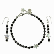 Damen-Schmuckset schwarze Spinelle Perlmuttsterne Silber 925 weihnachtliches Damen-Schmuckset Zierliches Damenarmband