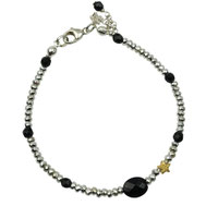 Weihnachtliches Damen-Armband hellsilber schwarz Hämatitperlen Onyxperlen Sterne Silber 925 und vergoldet 