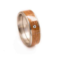 Edelstahl Ring mit Kirsch  Holz Inlay holzliebe handgefertigte eheringe und Holzschmuck 