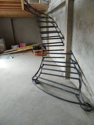Escalier metal brute