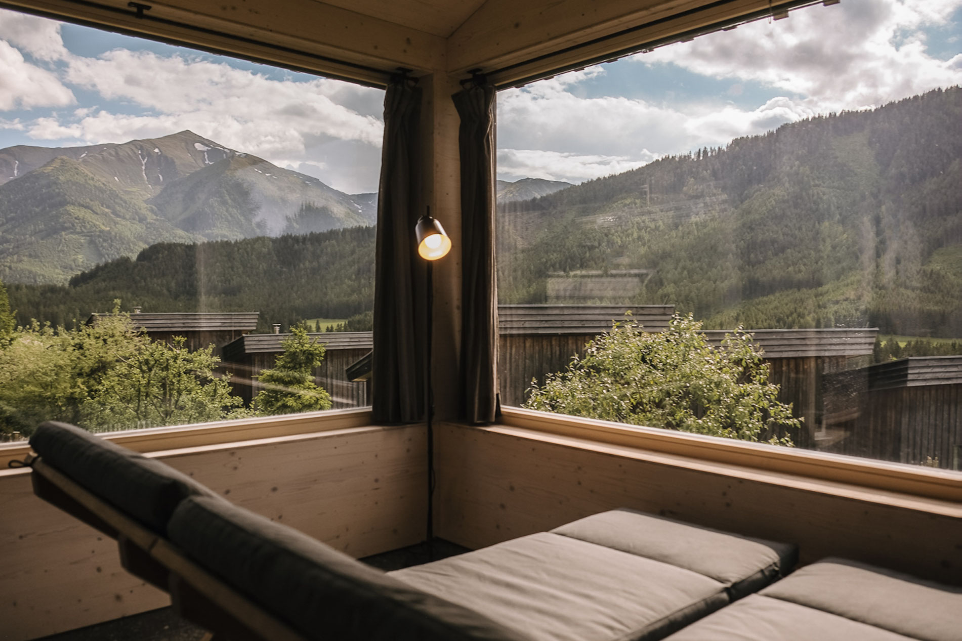 SLOHO BERGURLAUB, Apartment - Hohentauern- Urlaub in der Steiermark/Österreich … Member of Mountain Hideaways - die schönsten Hotels in den Alpen ©Mela Hipp _fullwidth-story-splash
