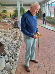 Einsatzleiter ist erfreut, dass alle Hobby-Spieler seinen Anweisungen folgten.