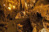 La maison de Léopold à proximité de nombreuse cavités, abris et grottes majeurs