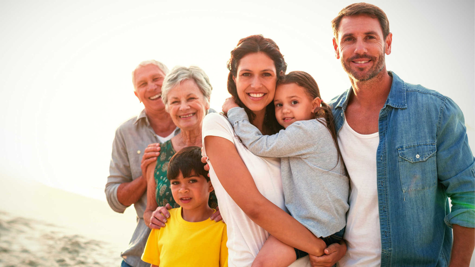 Приемные родители. Семьи у которых нет детей. Семьи у которых нет детей. Семья из иноземцево родила 12 детей. Семья.