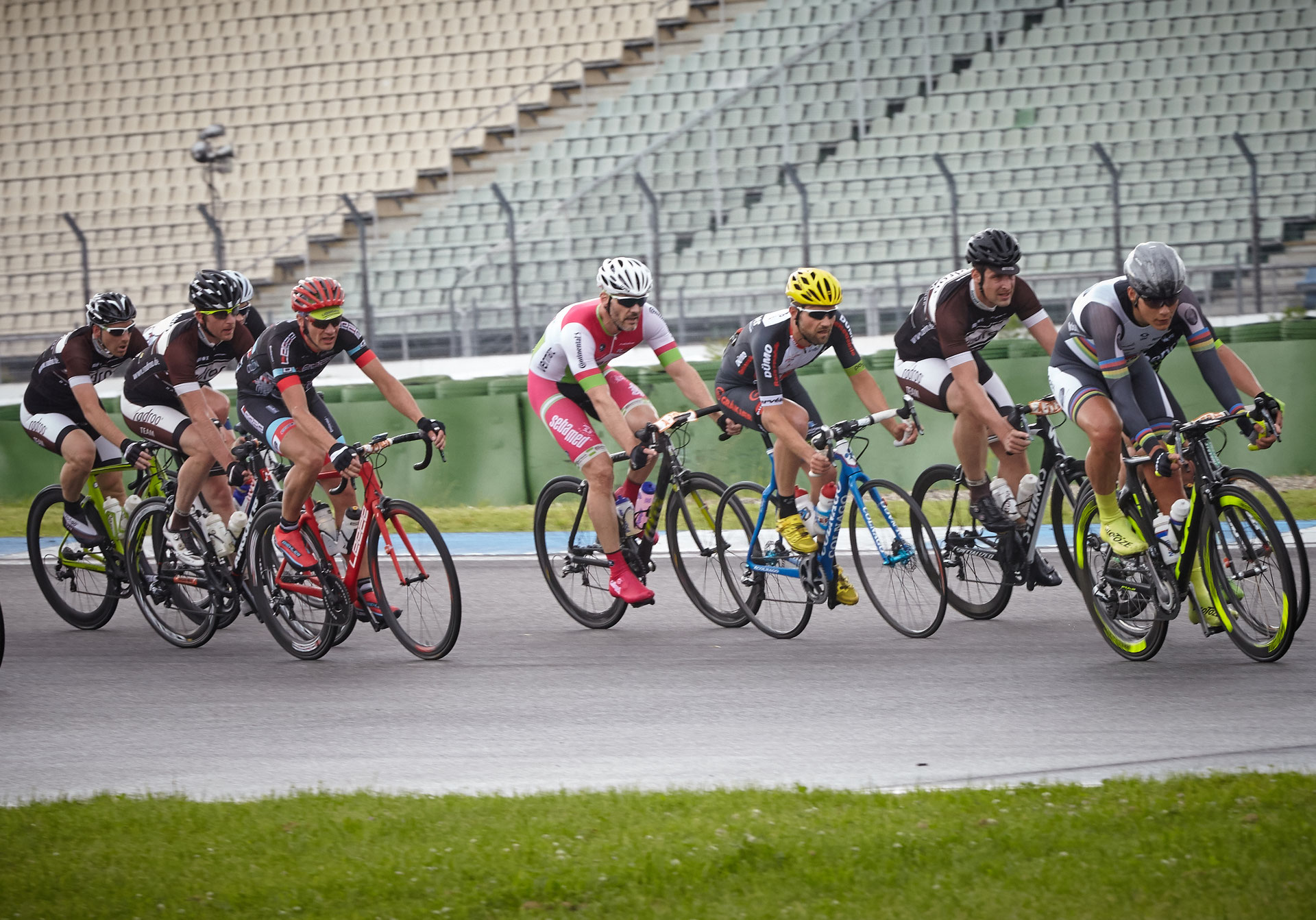 Das 6. German Cycling Cup Rennen am traditionsreichen Hockenheimring