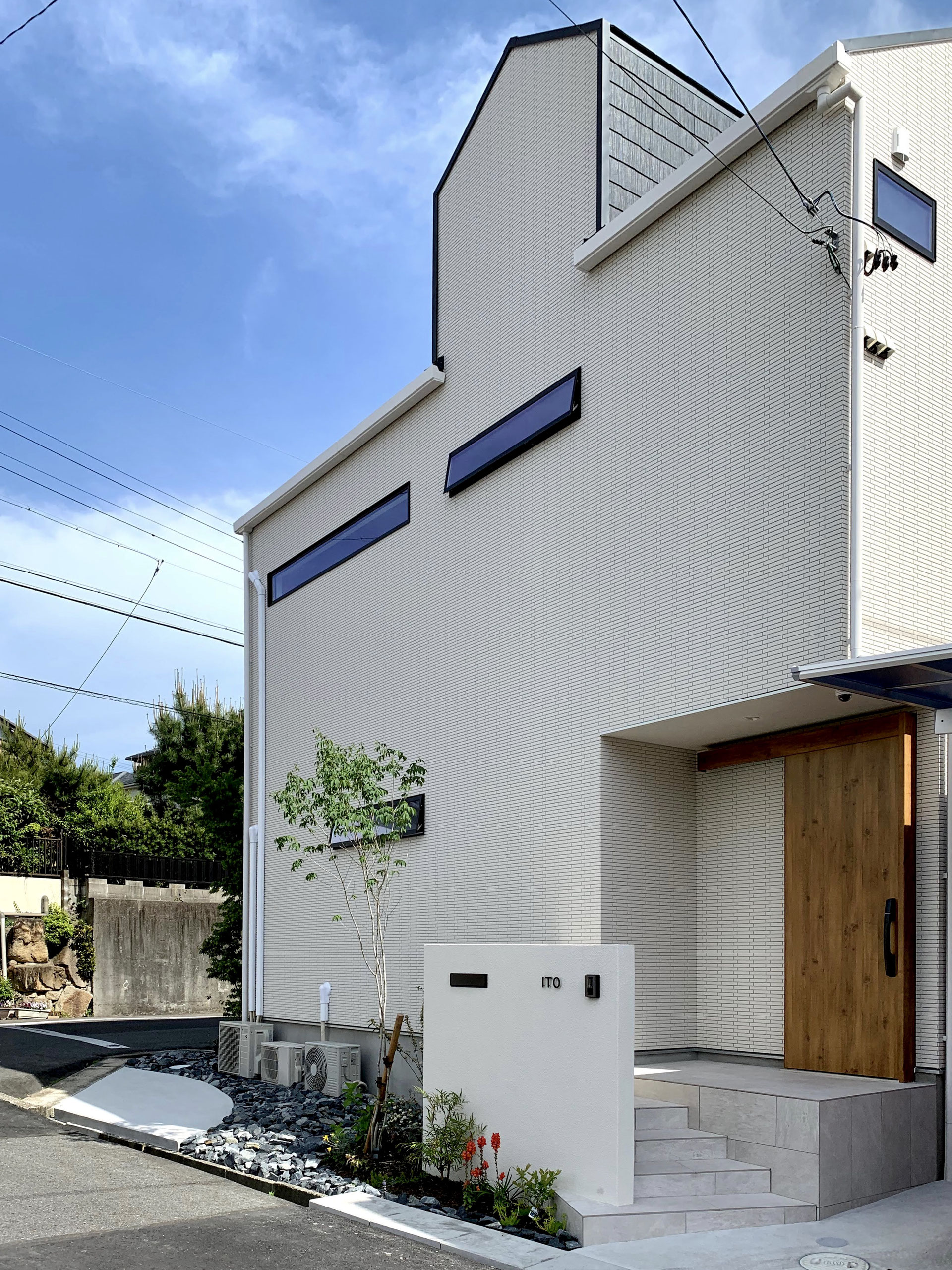 尾張旭市 I様邸 安全に配慮したクラシスホームさんのシンプルモダンエクステリア 6 洋風イングリッシュガーデン お庭リフォームは柴垣グリーンテック