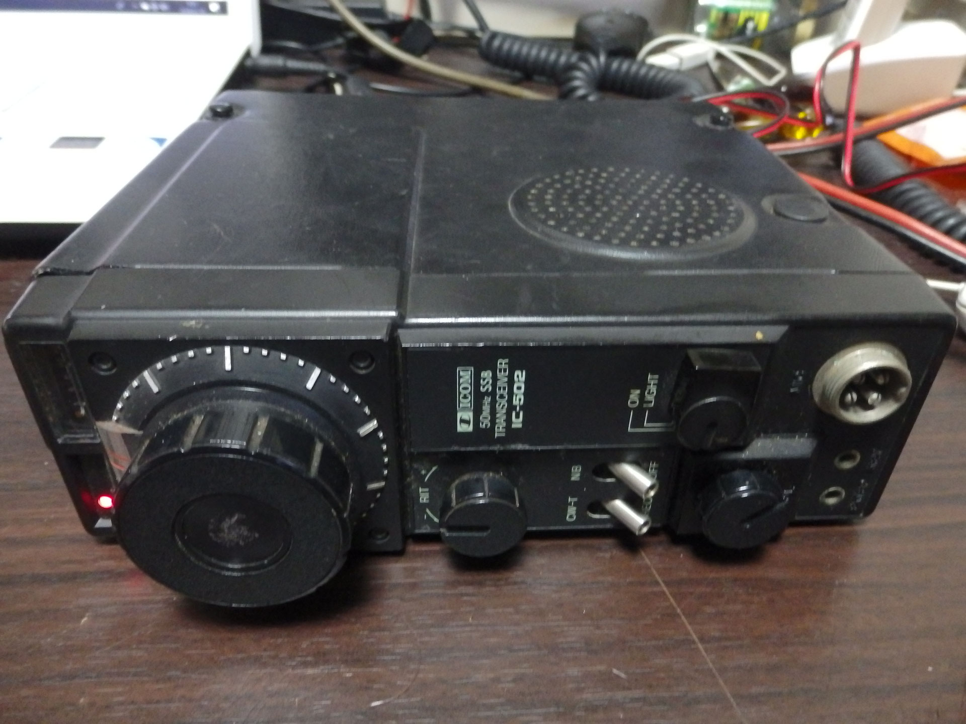 ICOM IC-502A 50MHz SSB/CW トランシーバ ICOM IC-502A 50MHz SSB/CW