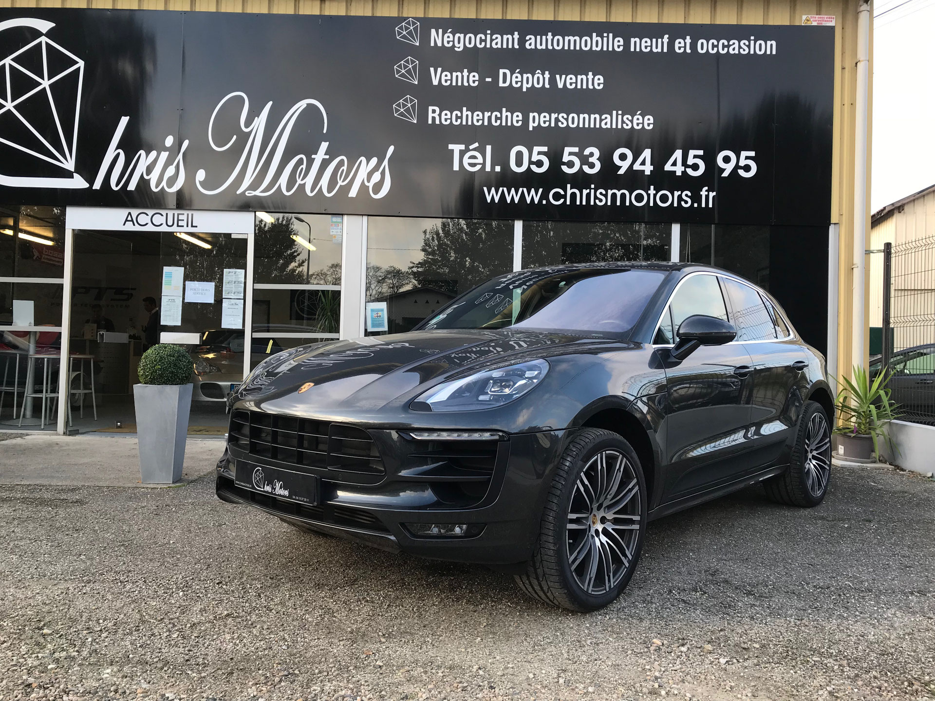 MACAN S CHRIS MOTORS