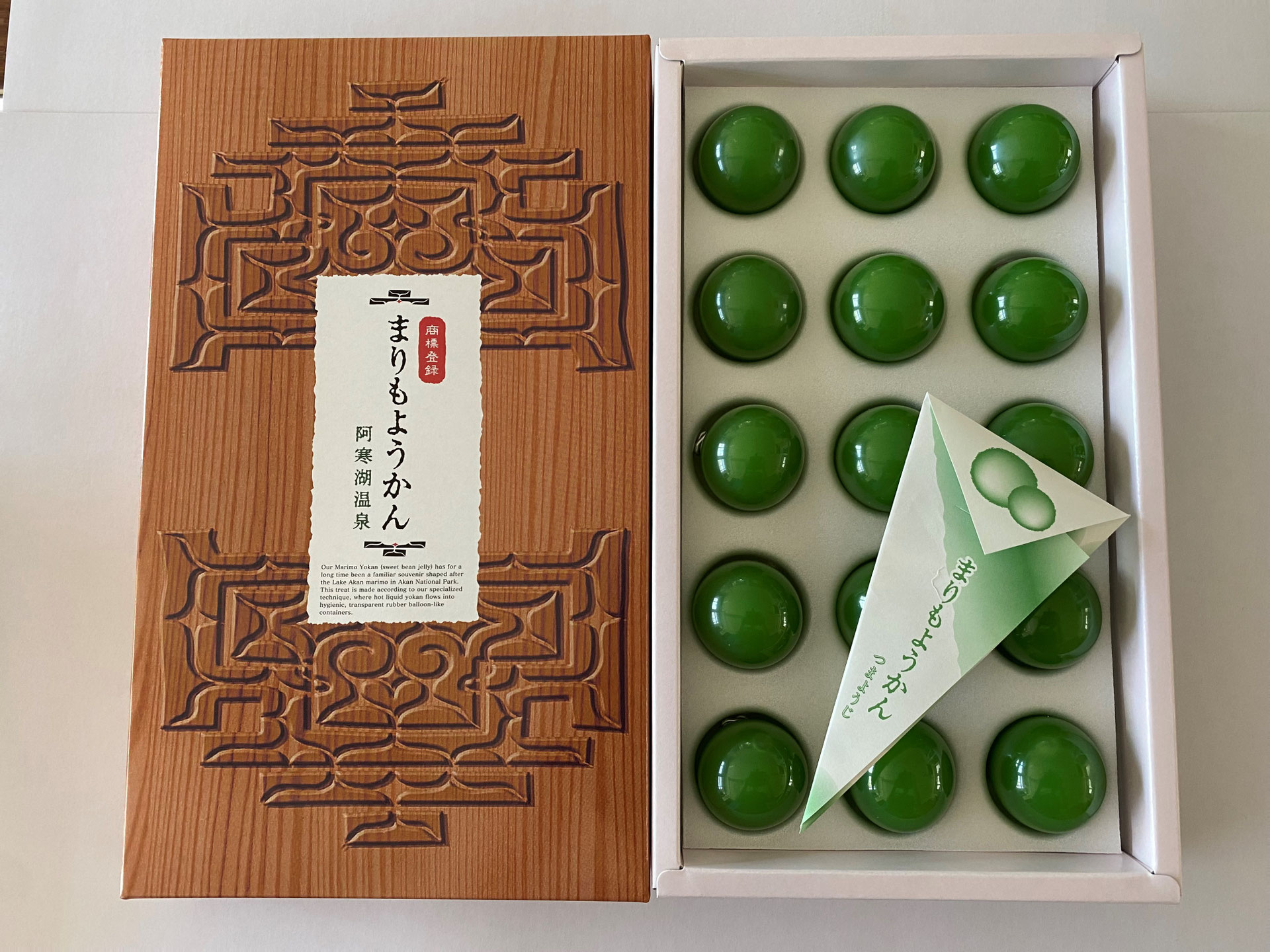 公式】北海まりも製菓：阿寒湖名物まりも羊羹～創業から67年変わら