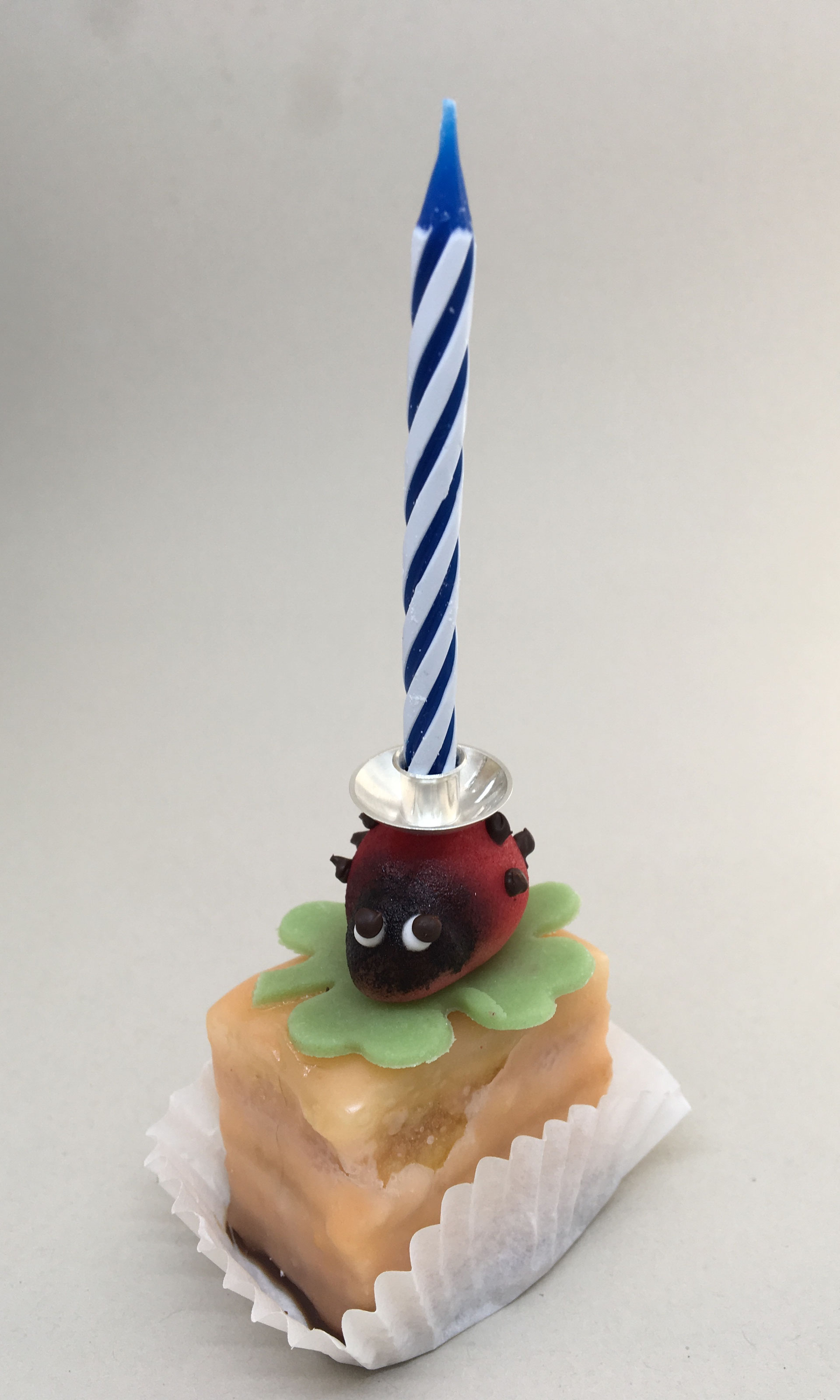 Design Your Sterling Silver Collection For A Tradition Cake