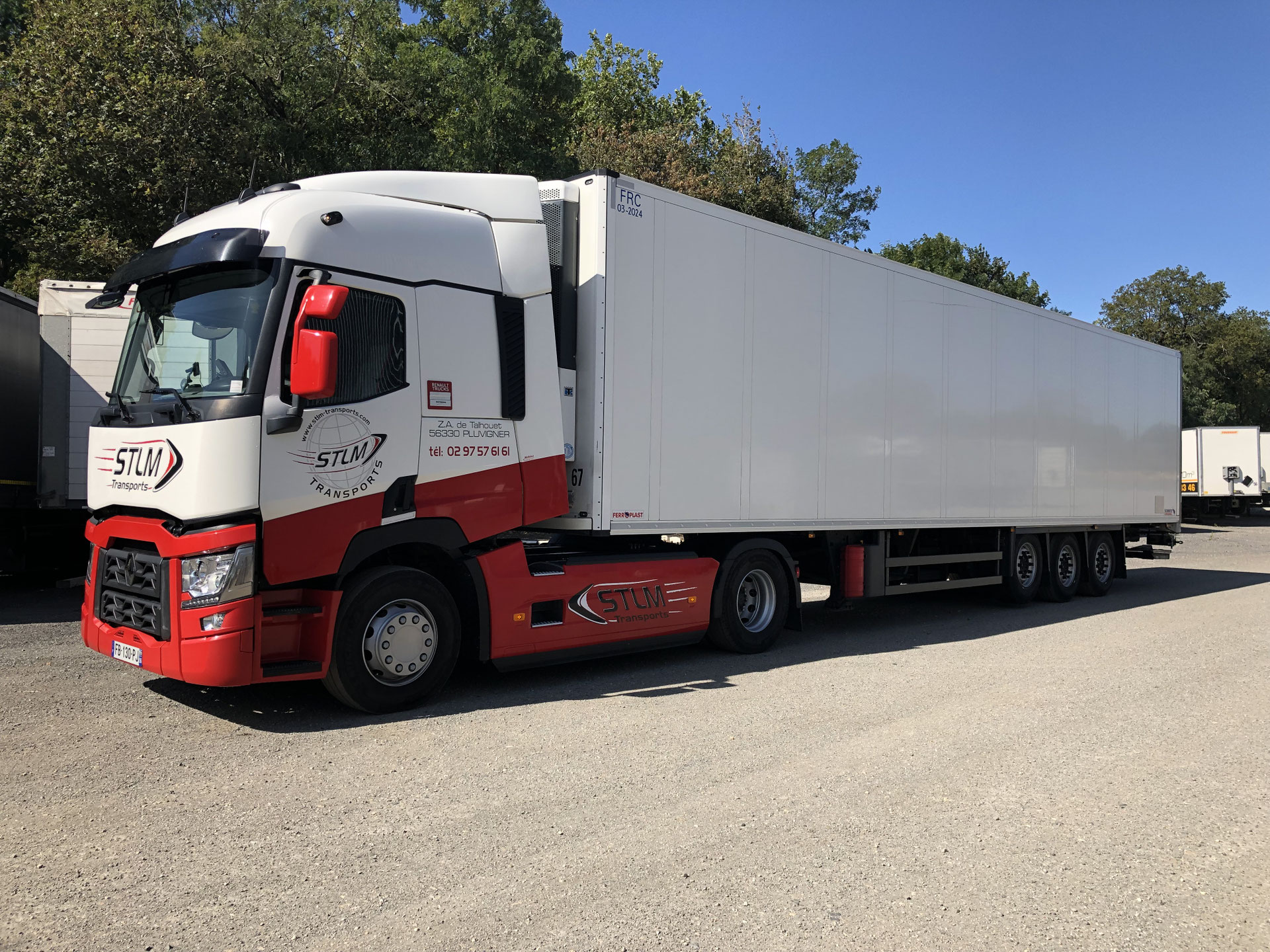 ENSEMBLE TRACTEUR SREM FRIGORIFIQUE AVEC CHAUFFEUR