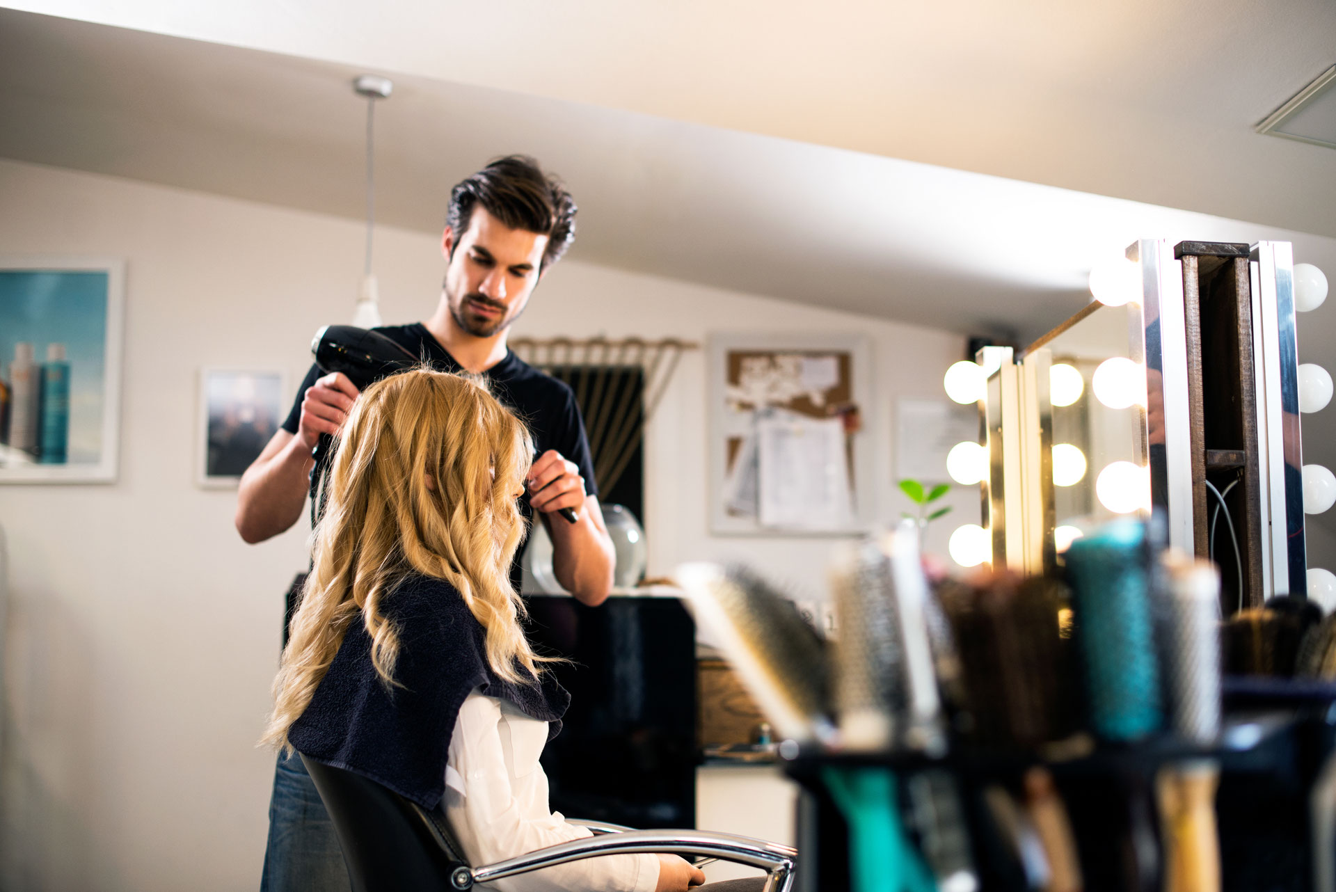 10 Euro Friseur In Der Nähe Haar Styling - Friseur Huk Ihr Top Friseur in München
