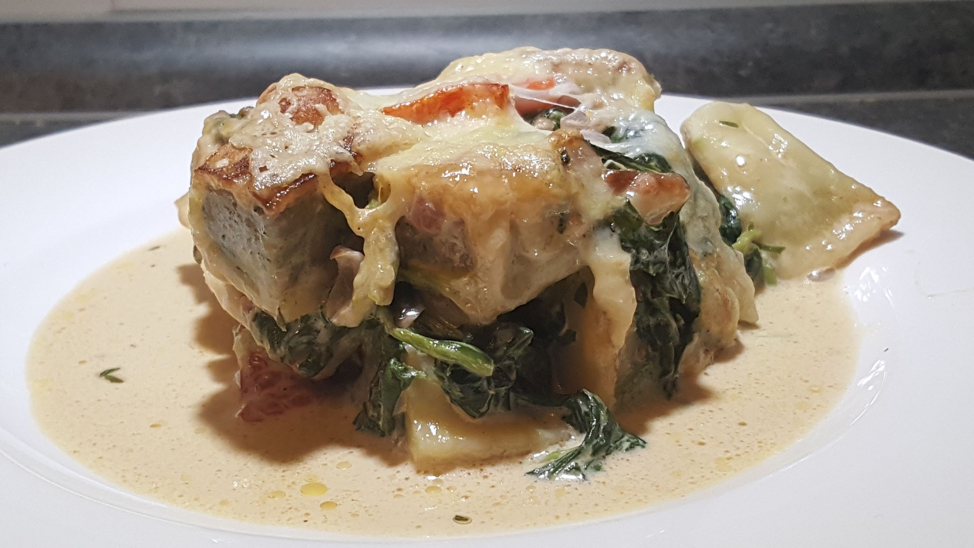 Maultaschenauflauf mit Spinat und Tomaten - Katjas Teufelsküche