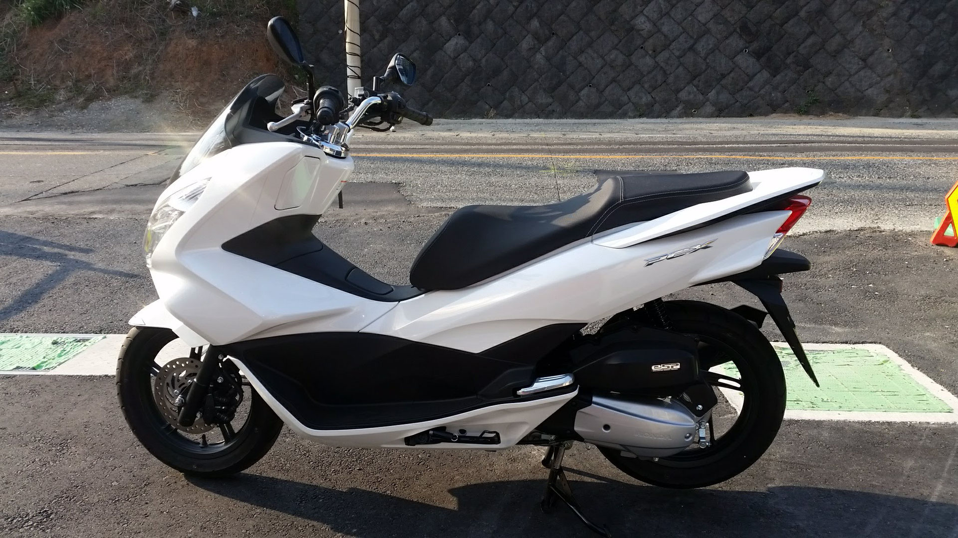 Pcx125 新古車 福岡 バイク出張修理 トップス