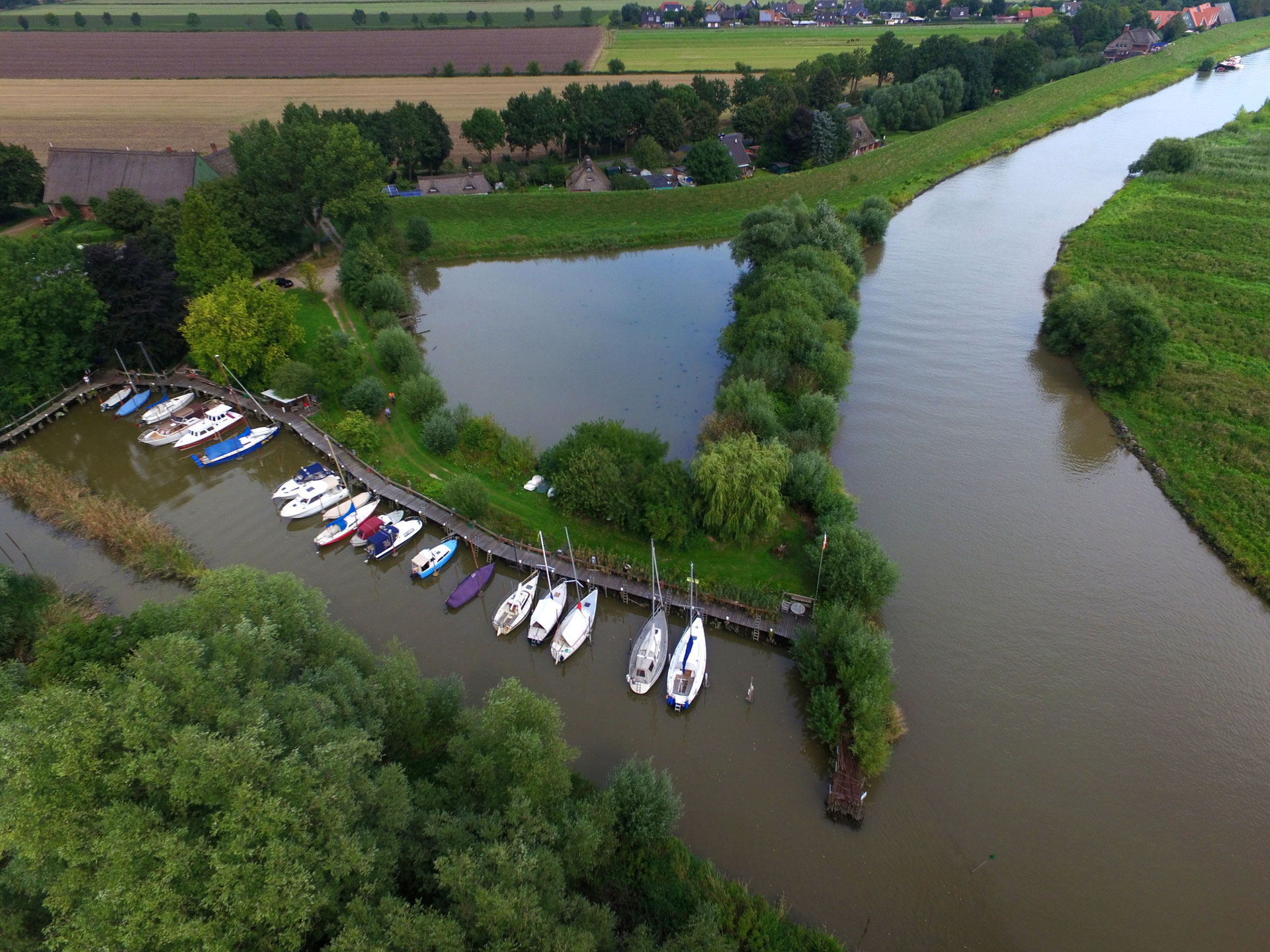 Willkommen beim WV Neuendeich! Tidehafen Neuendeich
