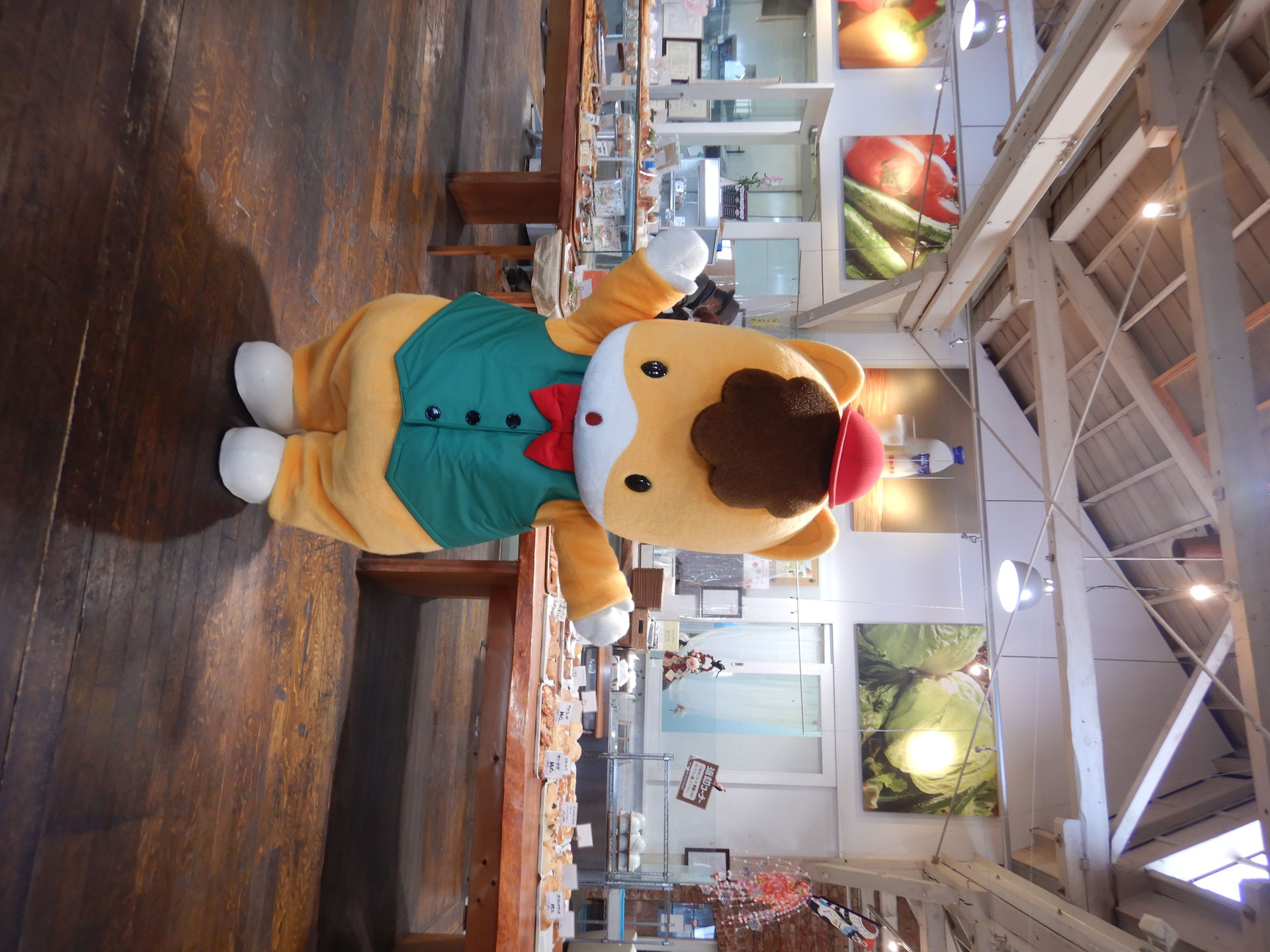 桐生ののこぎり屋根のパン屋・ベーカリーカフェ　レンガ