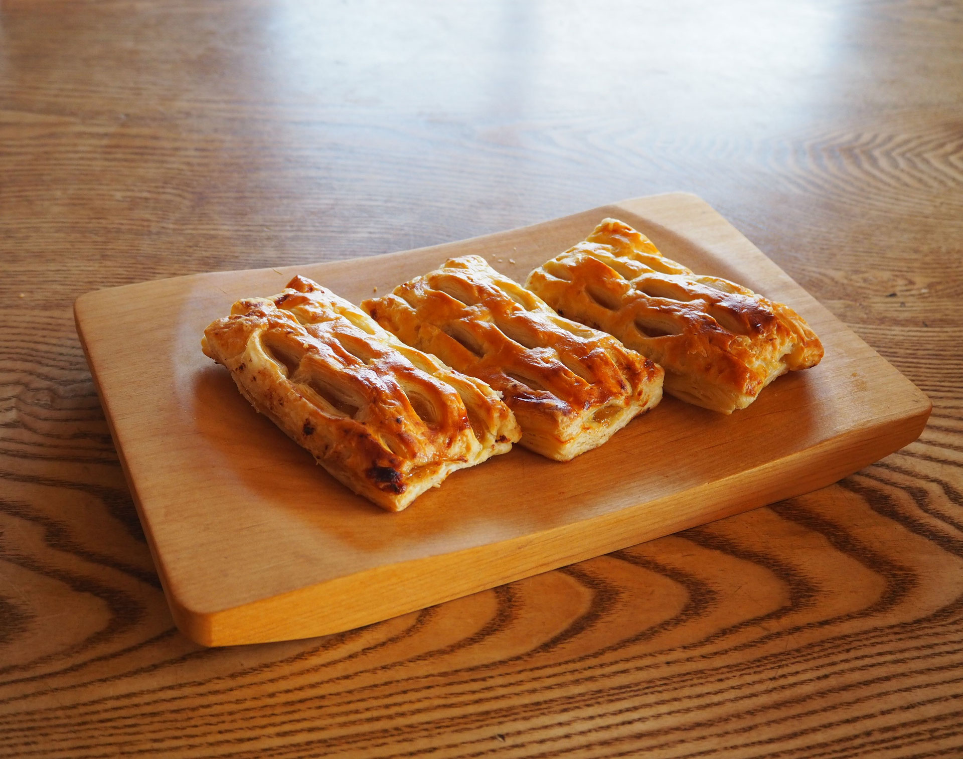 木のパン皿 - 七曜工房 木のクラフトと笛の製作販売