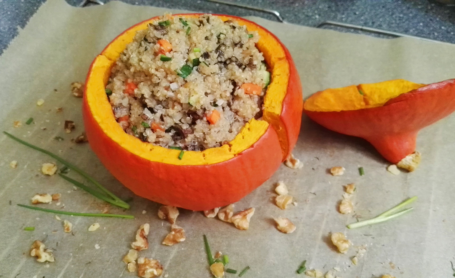 Rezept Kurbis Mit Quinoa Champignon Gemuse Fullung Fachberatung Fur Ernahrungsbedingte Ubersauerung Und Healthcare Marketing