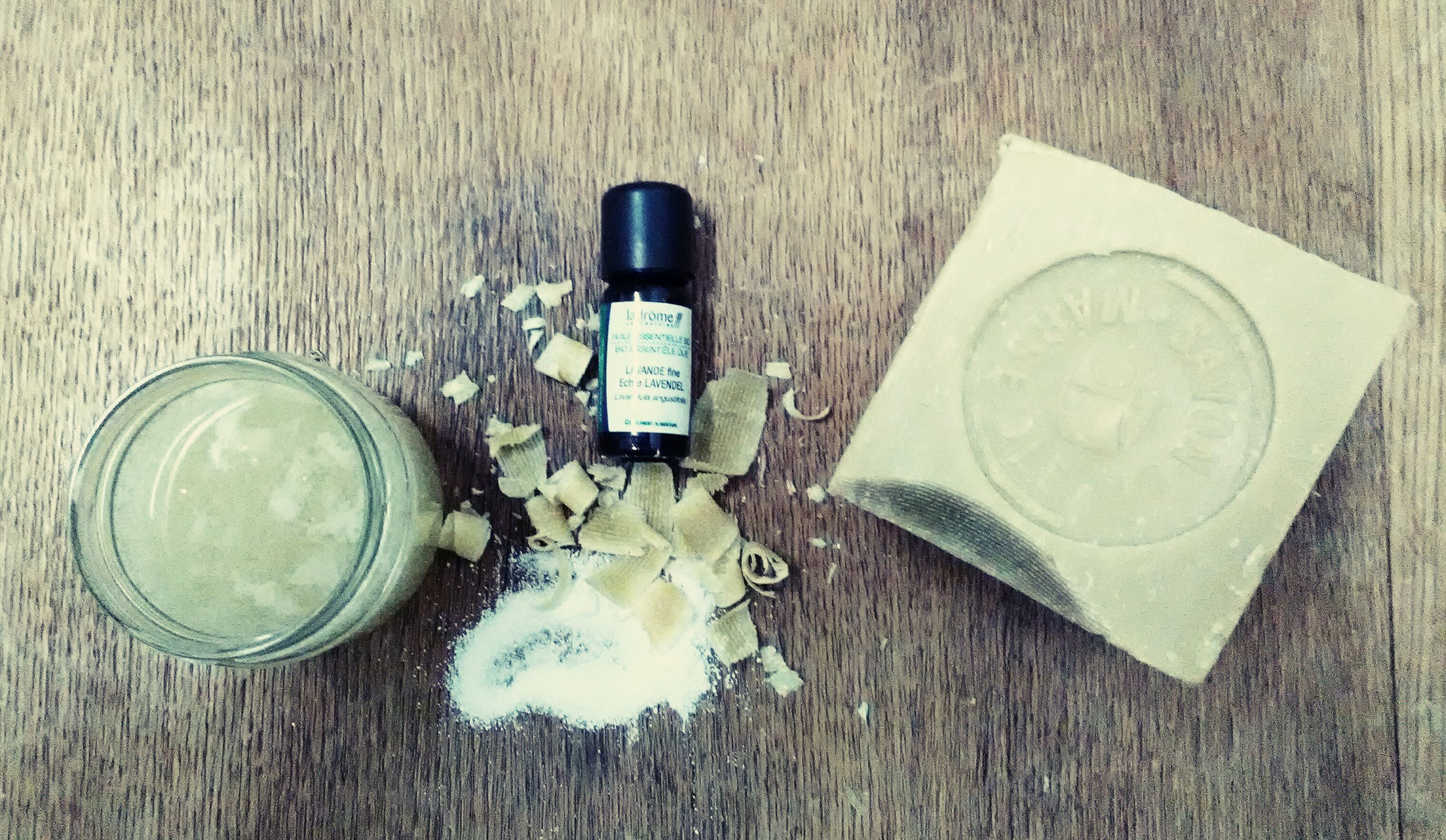 La recette de la lessive écologique, économique et qui sent bon! Site de etjaicrie