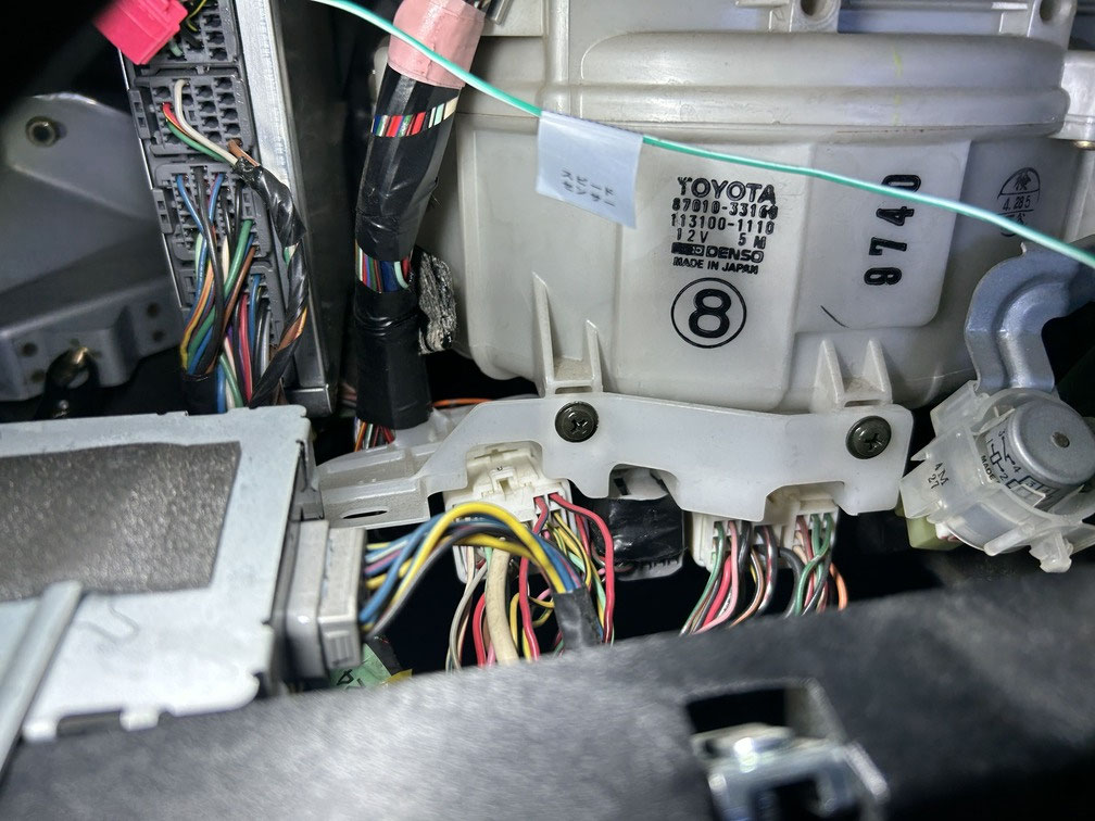 平成4年式 E-VCV10 ウインダム DAF9Z取付 Image
