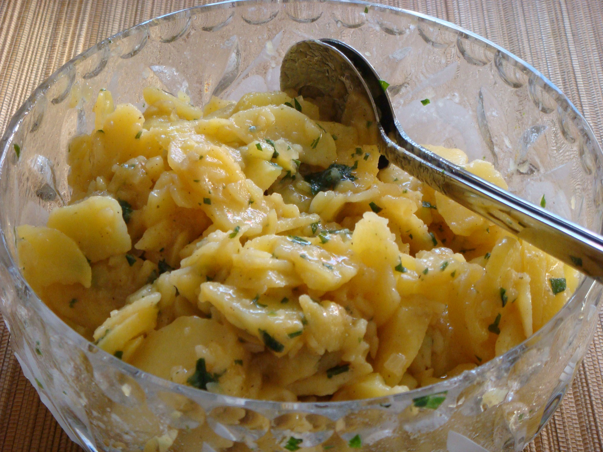 Schwäbischer Kartoffelsalat - tinakocht.de - Rezepte - Kochen - Essen