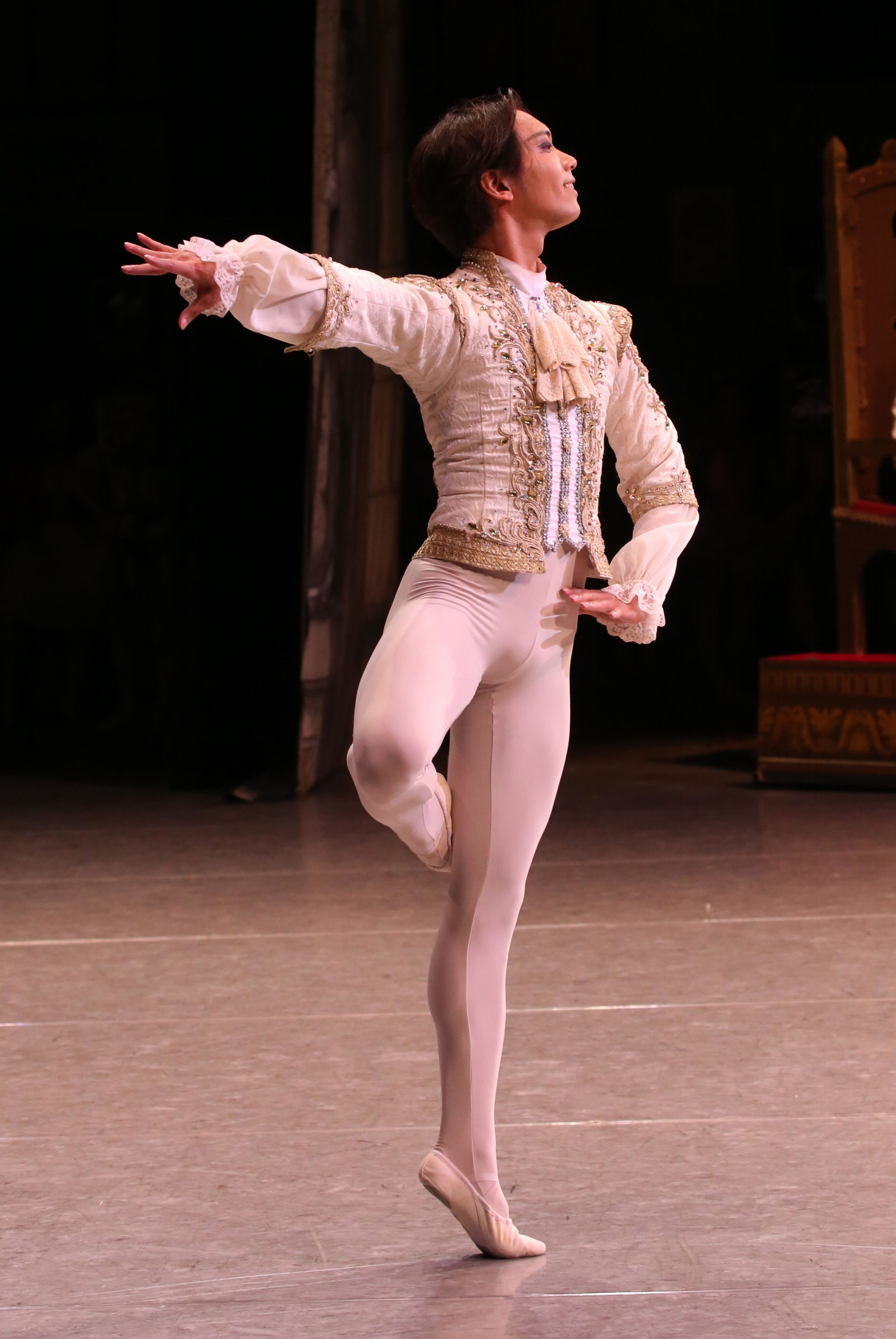 主宰者紹介 Le Premier Ballet Suzuki Jimdoページ 主宰者紹介 Le Premier Ballet Suzuki Jimdoページ