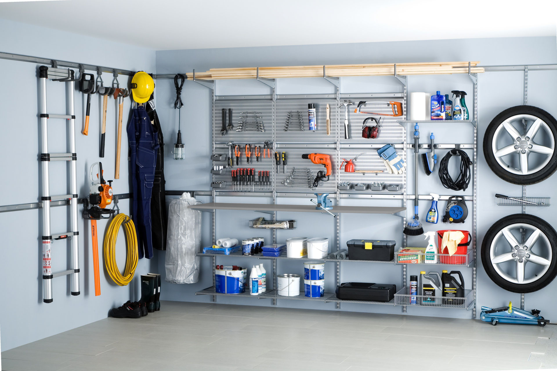 Endlich Ordnung In Der Garage Schranksysteme Und Schiebeturen