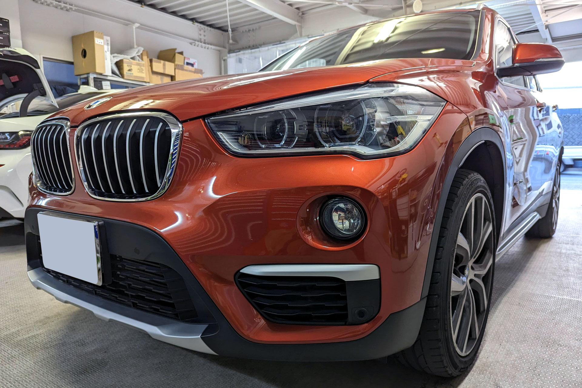 BMW F48 X1 18d ハンズオフ純正渋滞アシスト後付け＋