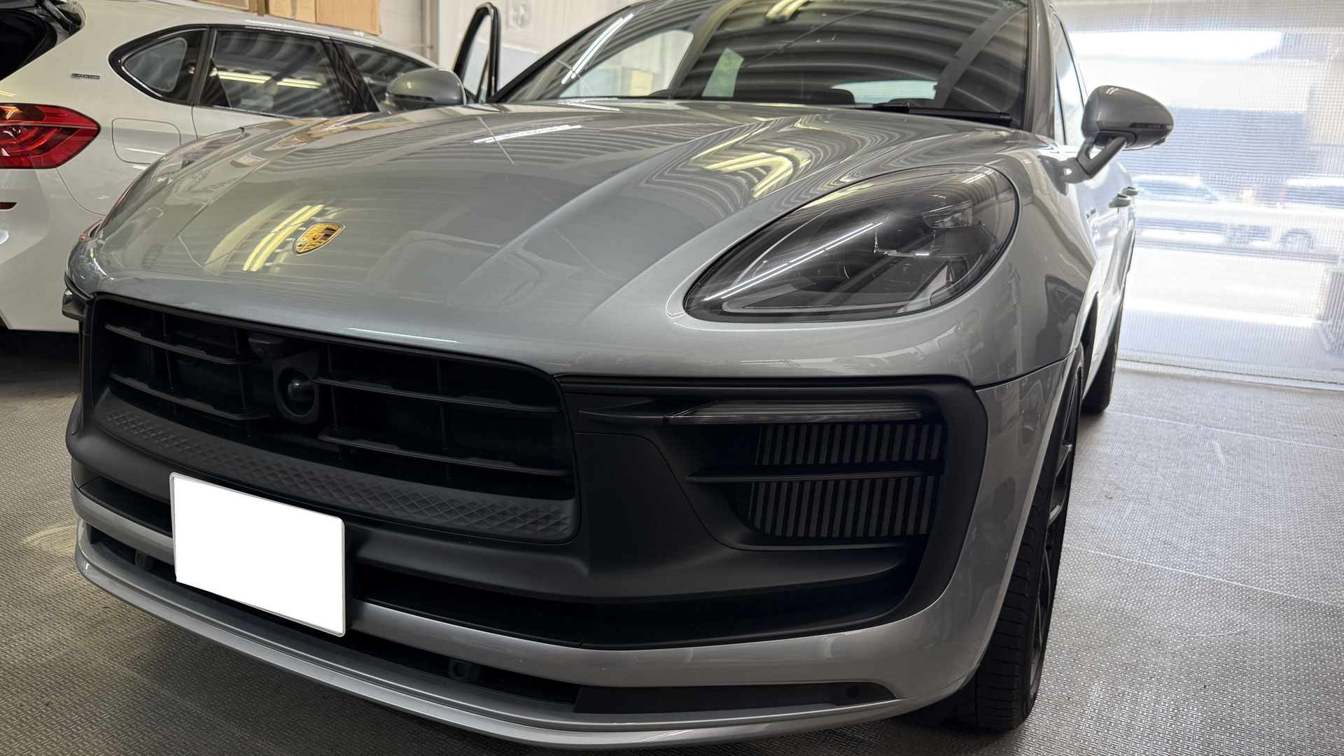 ポルシェ　porsche PCM5.0 フルスクリーン　マカン　ボクスター ポルシェ 95B マカンGTS PCM5.0 CarPlayのフルスクリーン化＋android