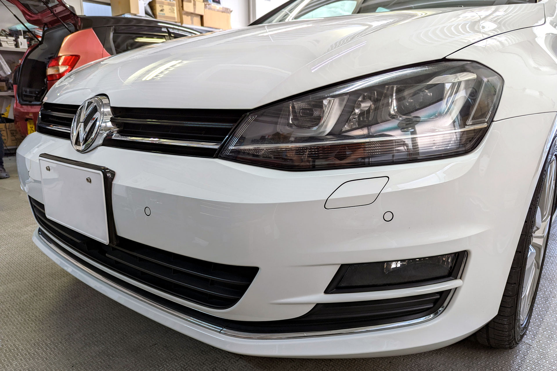 Volkswagen ゴルフ7 エンブレムバックカメラ ゴルフ7：VW純正エンブレムカメラ（東京都） – アユミ電機